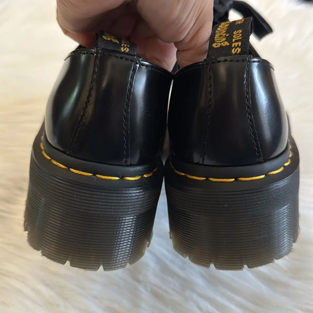 Dr. Martens Women’s Holly Platform Oxford Leather Black Size 5